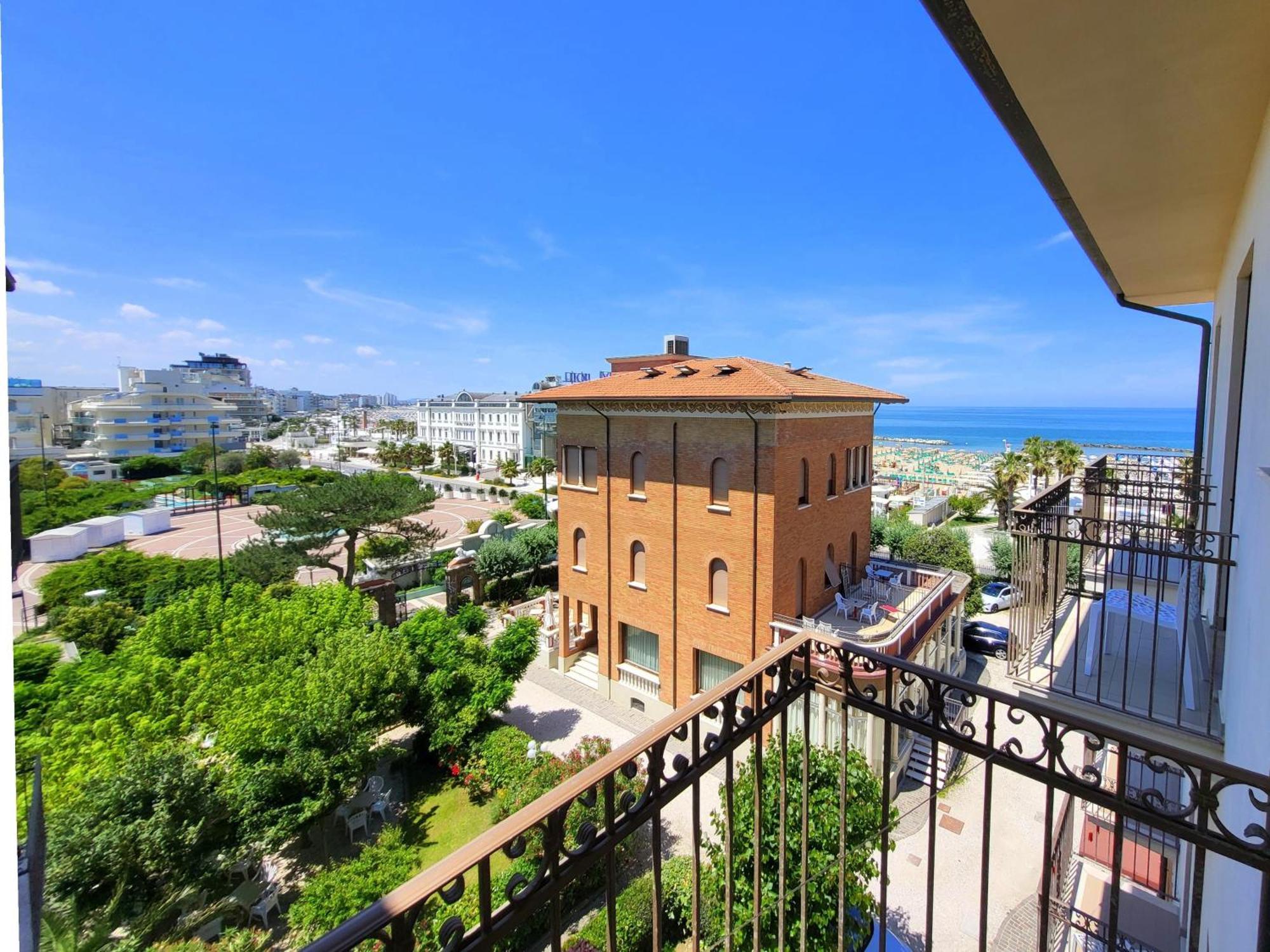 Hotel Villa Fulgida Cattolica Exterior foto